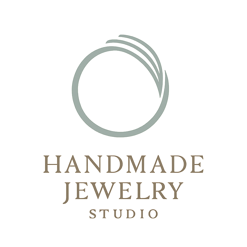 SilverLoom Studio logo