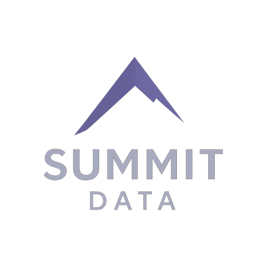 Logo Summit Data với biểu tượng đỉnh núi màu tím than và chữ Summit màu bạc