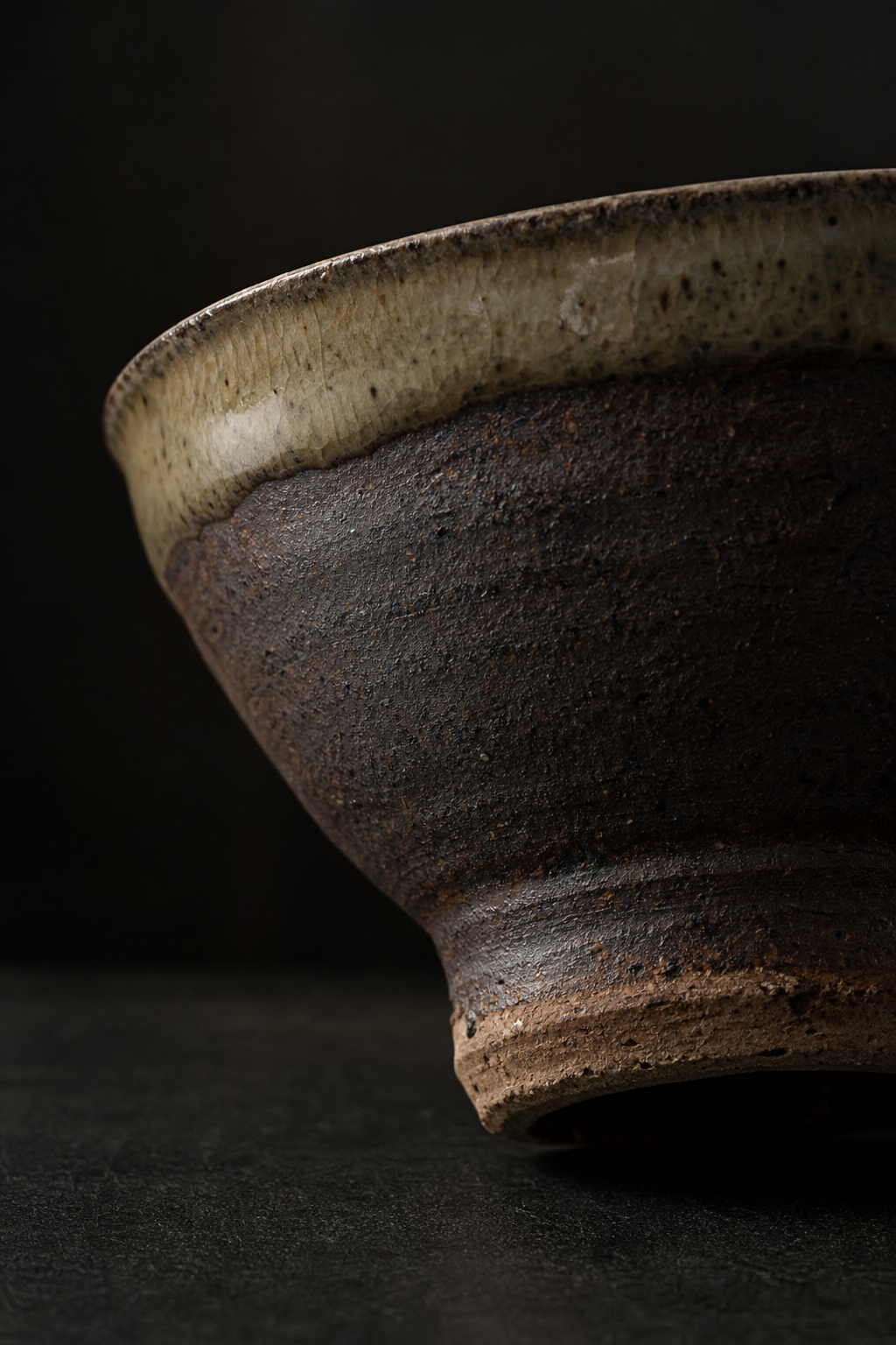 Unique Bowl III base detail