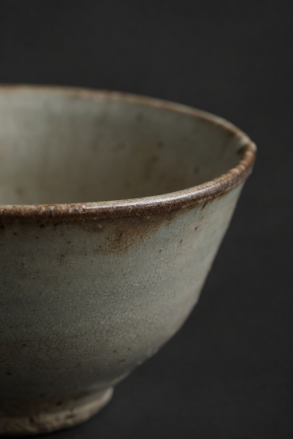 Antique Bowl II rim detail