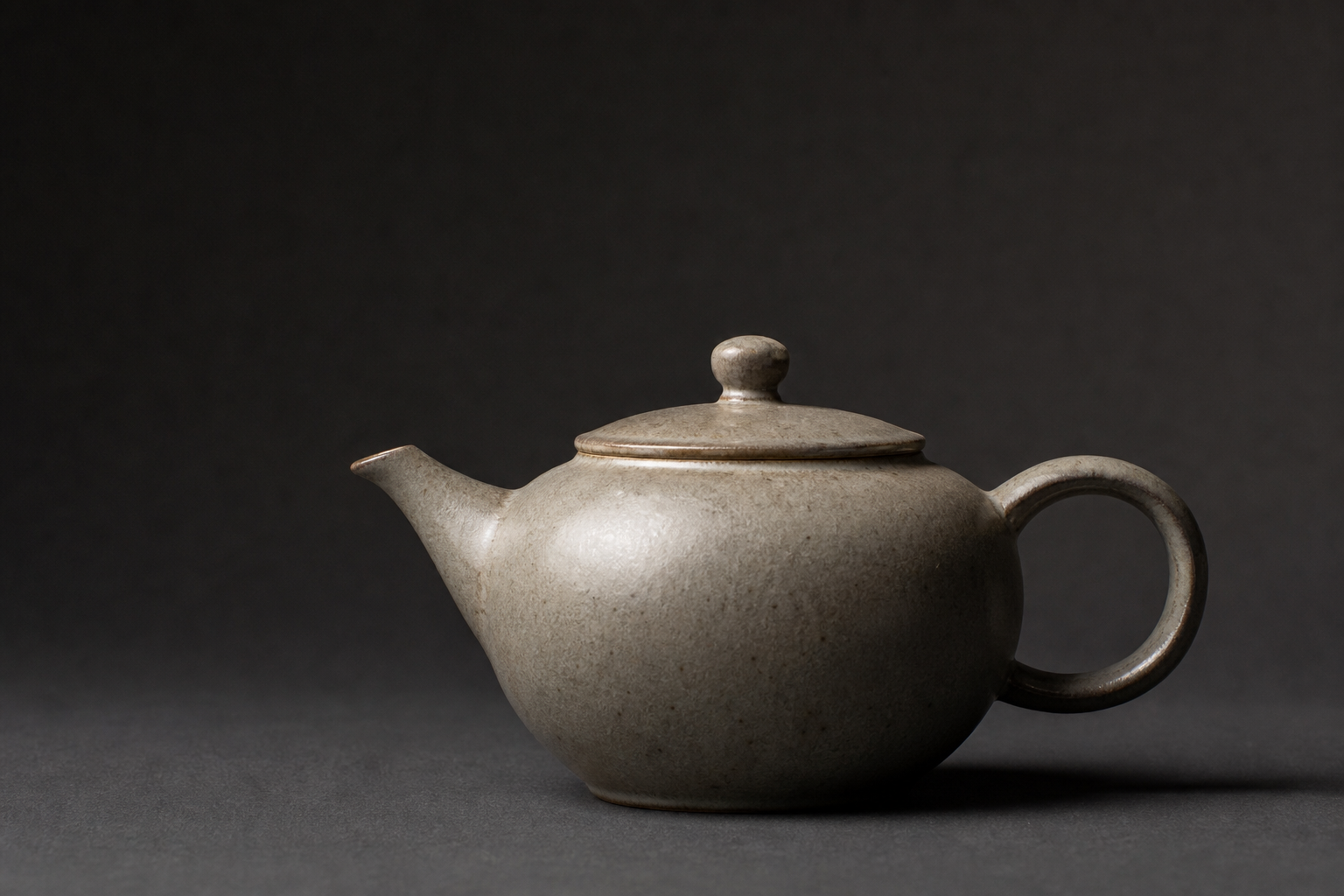 Teapot IV teapot side view