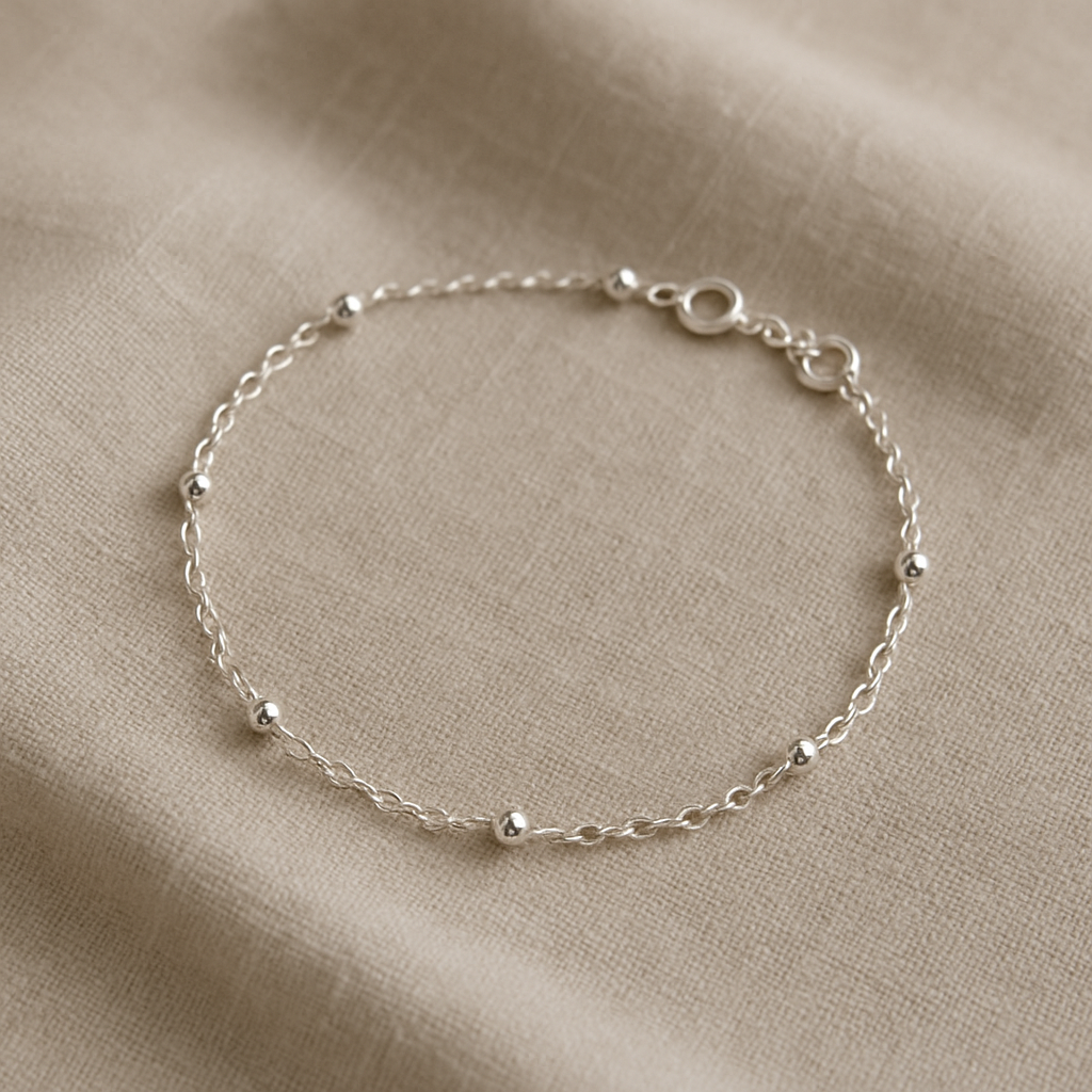 Delicate silver link bracelet with tiny beads