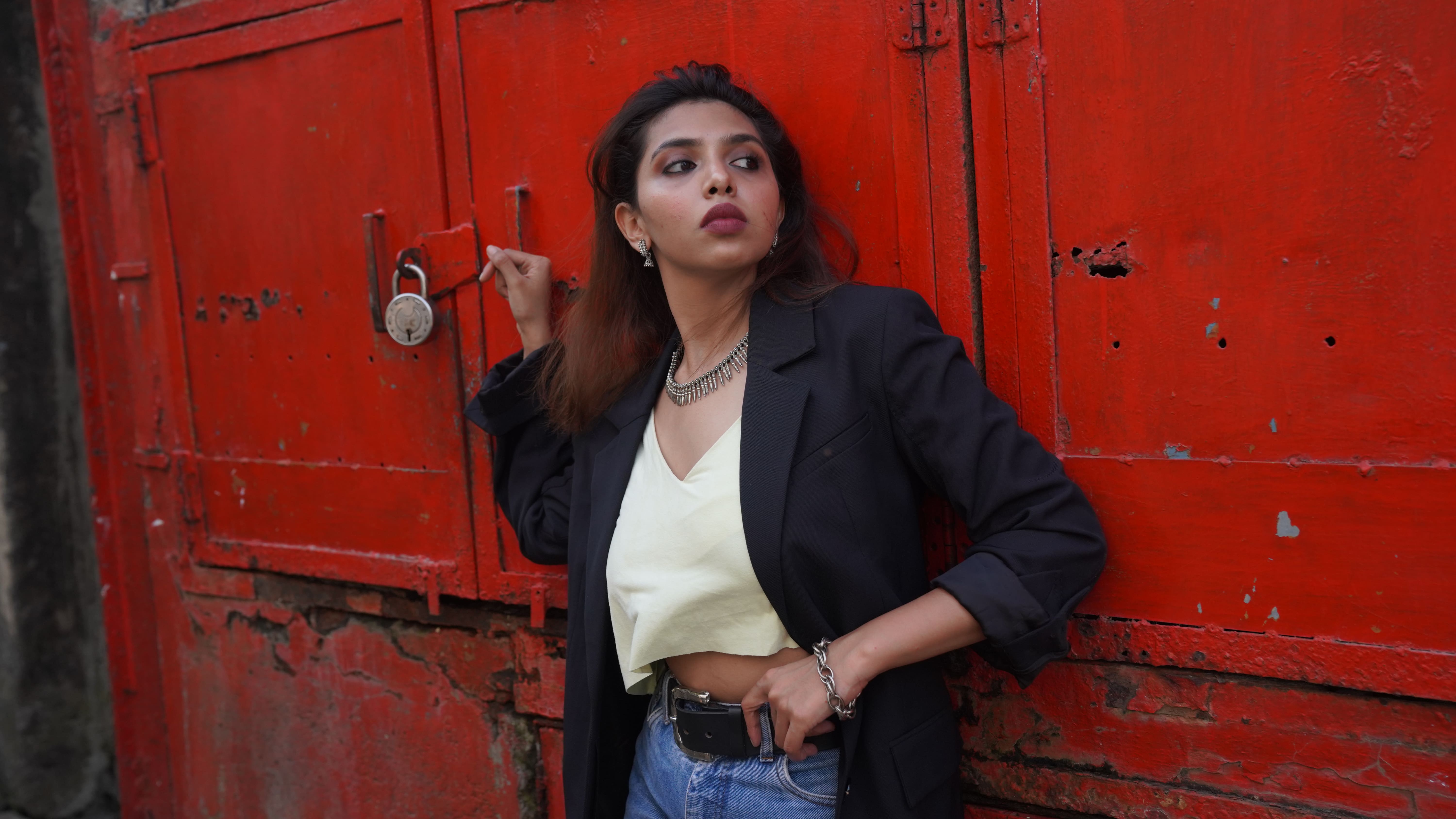 Large horizontal, editorial fashion, confident movement