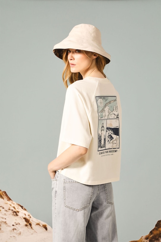 White T-shirt with picture