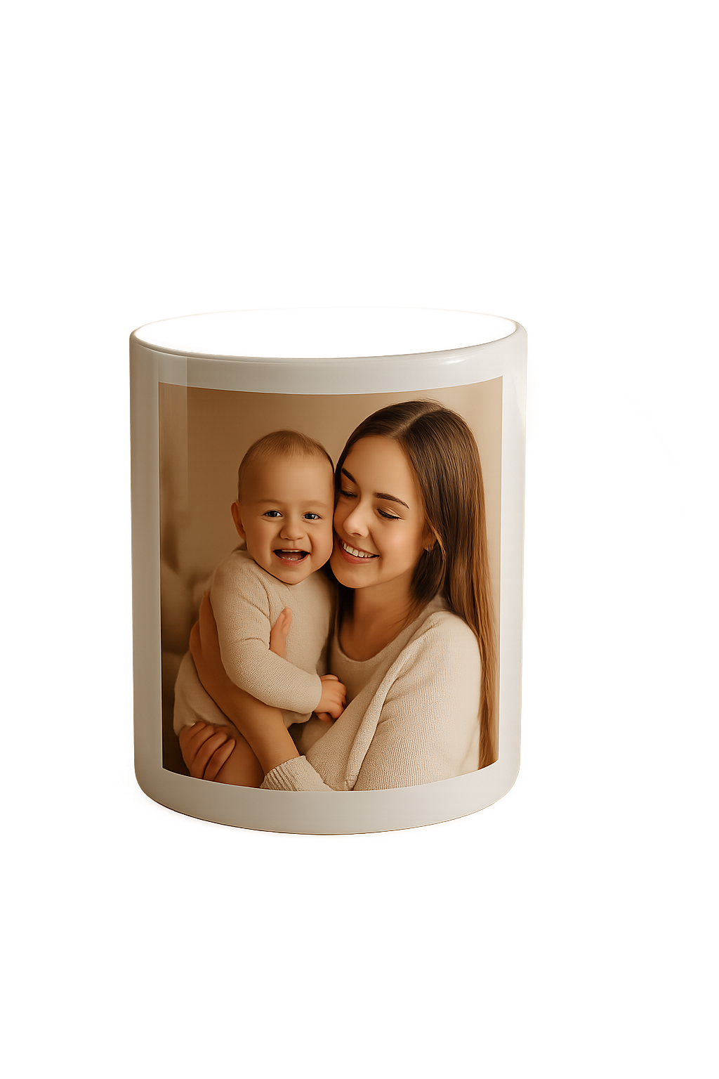 Primer plano de taza personalizada con acabado brillante por sublimación y diseño fotográfico
