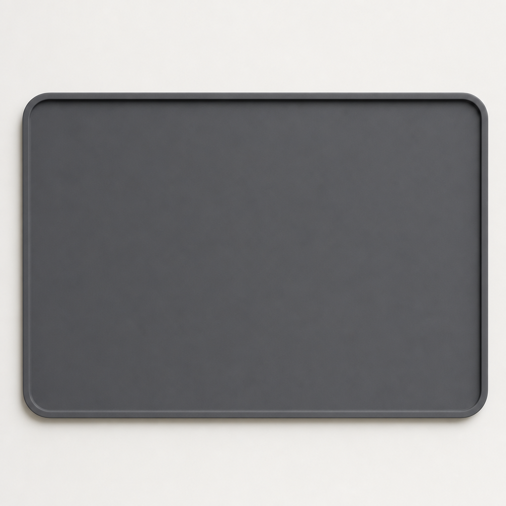 Rectangular silicone feeding mat with smooth surface